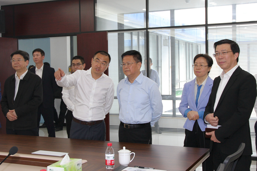 舌头伸进去添的我好爽