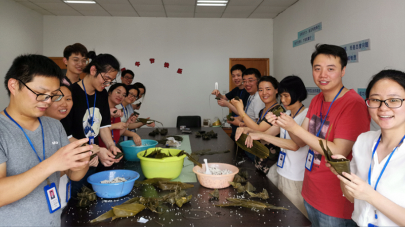 舌头伸进去添的我好爽