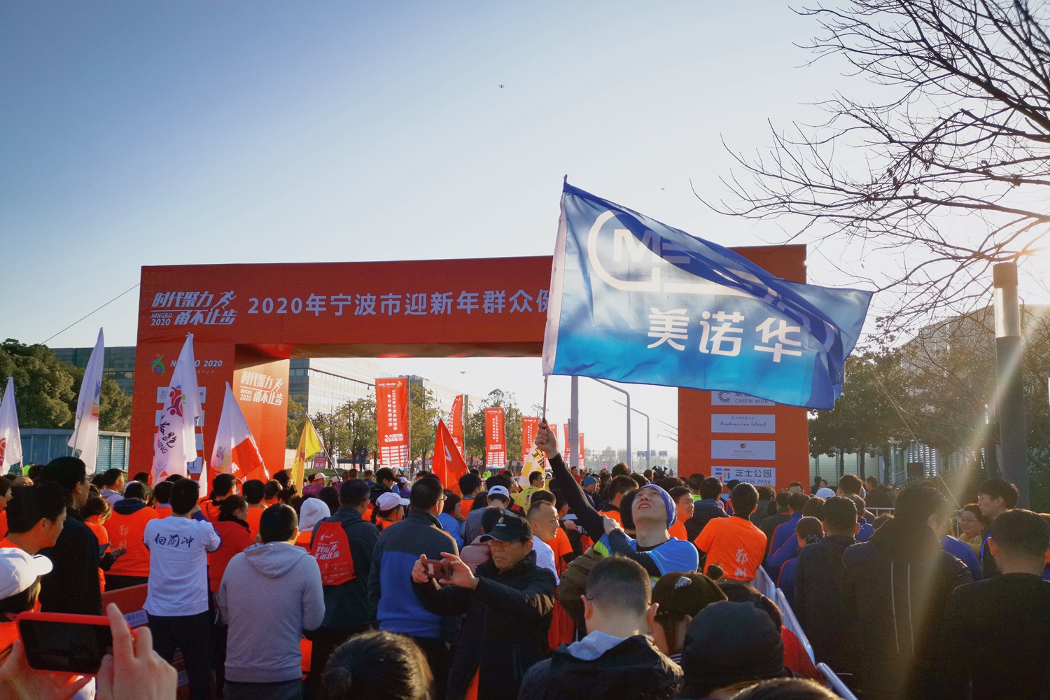 舌头伸进去添的我好爽