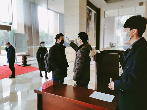 舌头伸进去添的我好爽