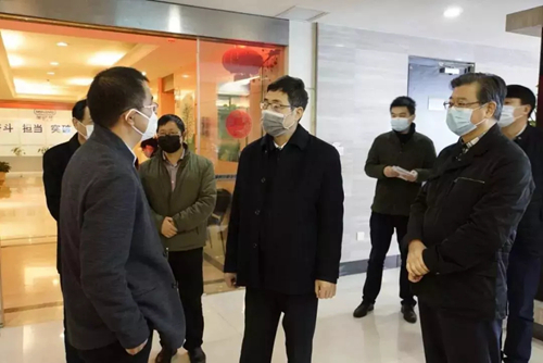 舌头伸进去添的我好爽